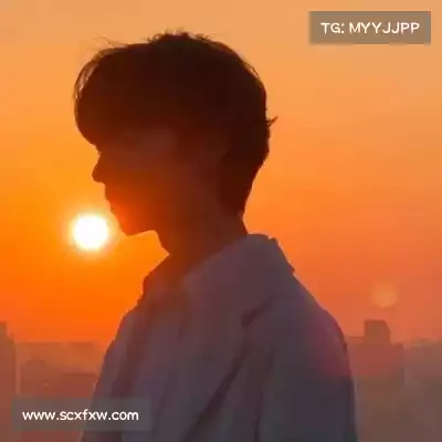 仲灵楚